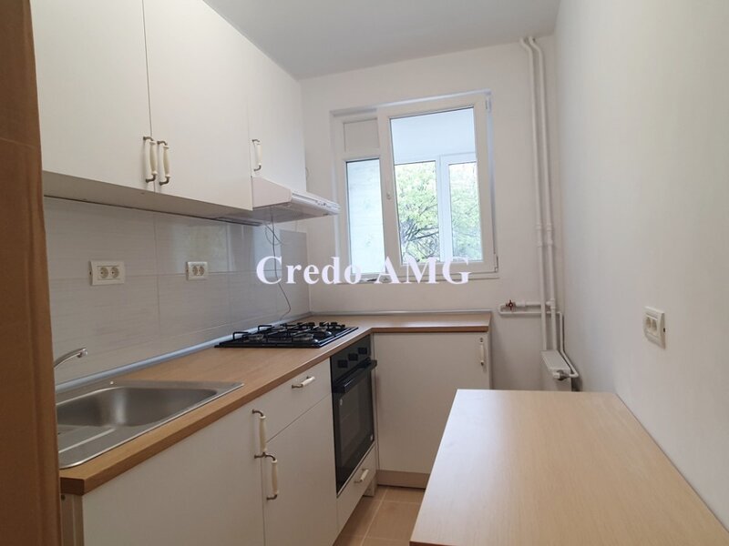 Berceni, Nitu Vasile, apartament 2 camere finisaje moderne, spatios, curat.